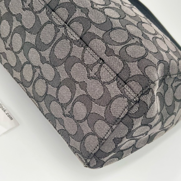 Coach Celeste 2 Way Shoulder Bag w/Long Strap and Dust Bag Like New!!!